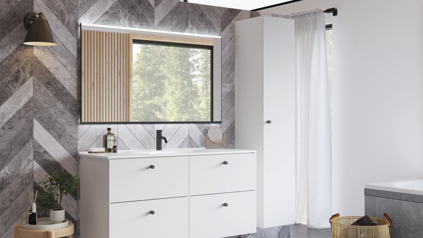 Baderom med planspeil Baderom med planspeil