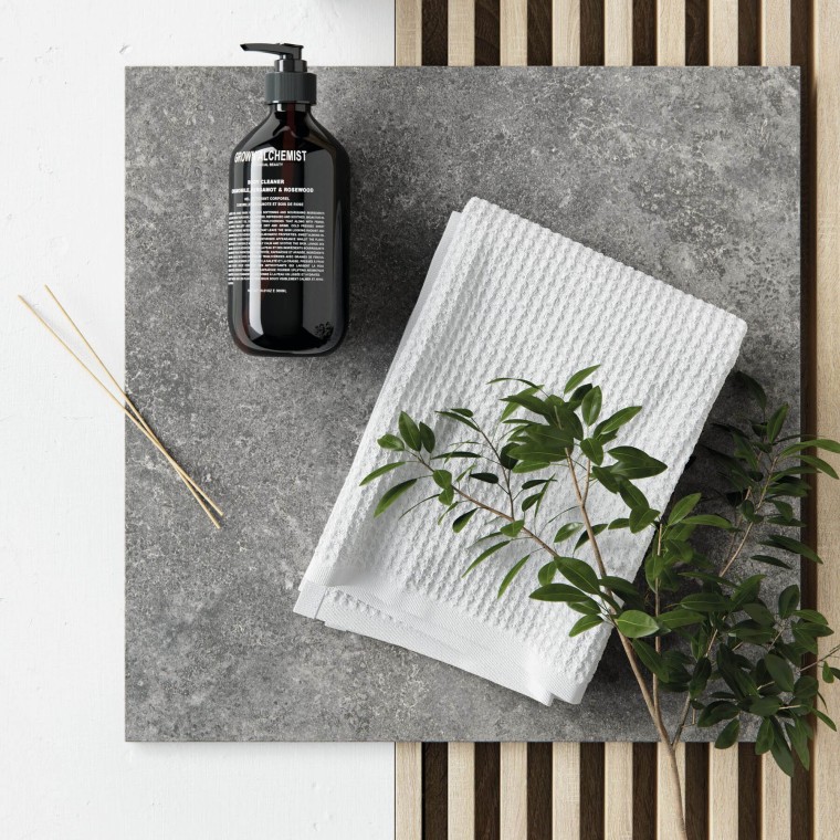 Bad i tre og grått Bad i tre og grått